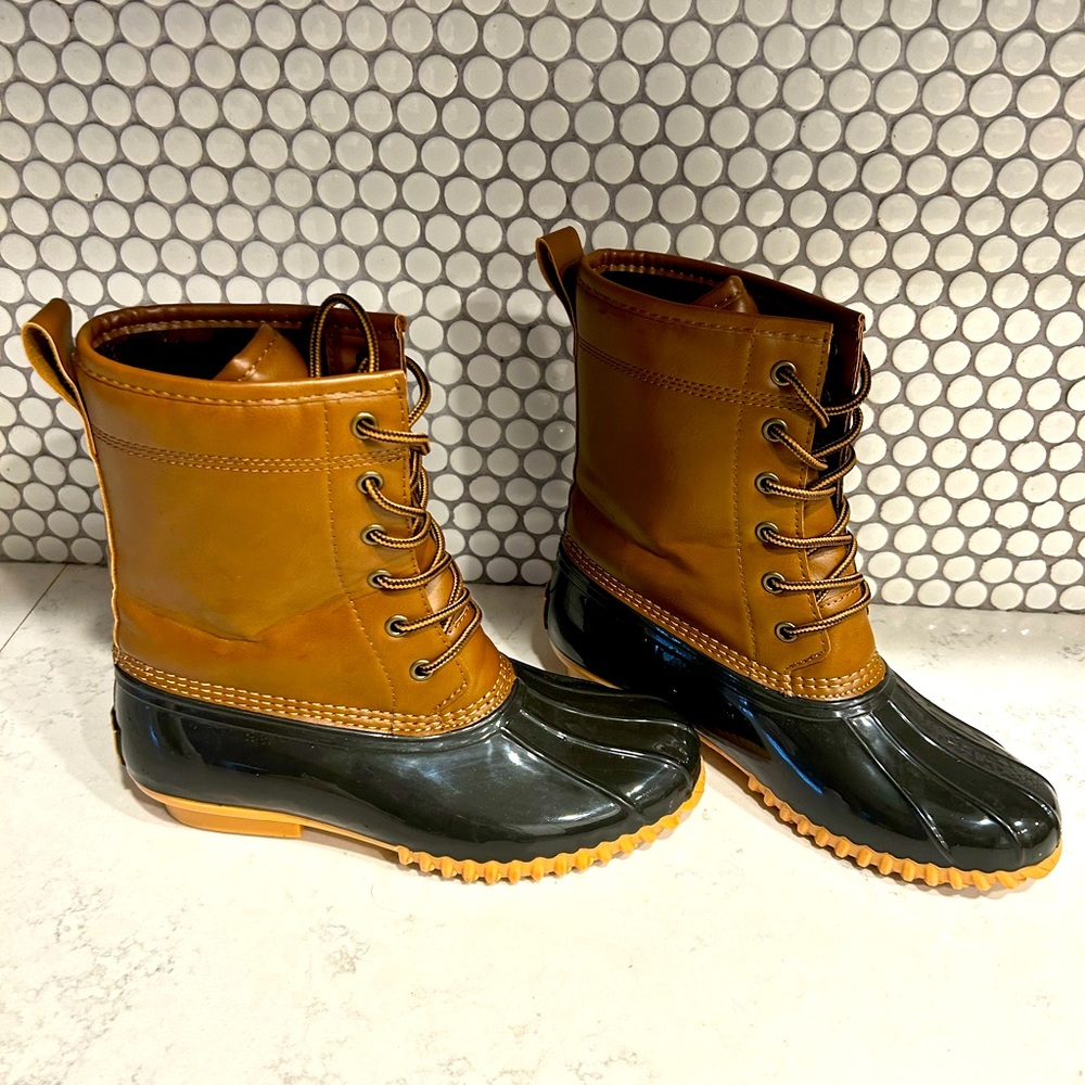 SPORTO Original Duck Boots Ariel All Weather Good Condition Size 7